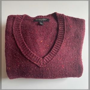 Banana Republic Men's V-Neck Sweater size L